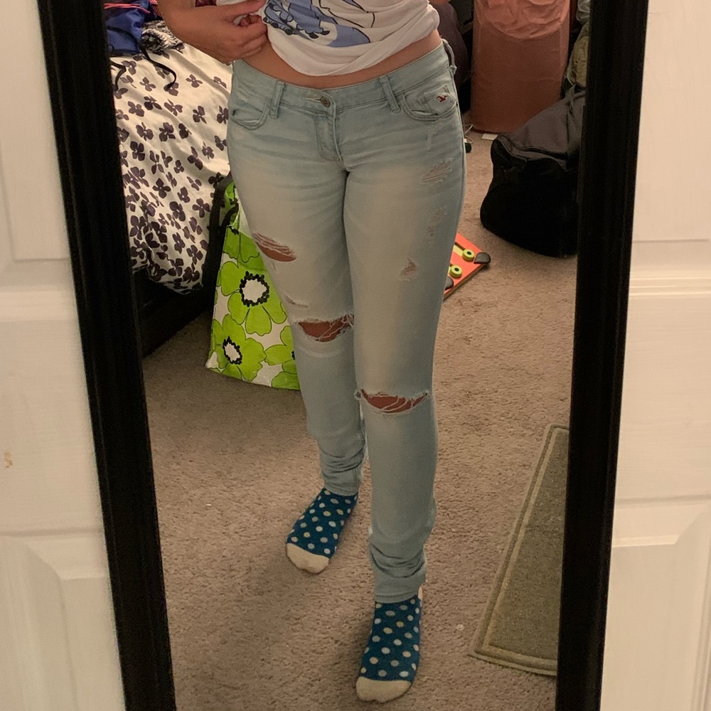 Light colored jeans low rise from Hollister size 3